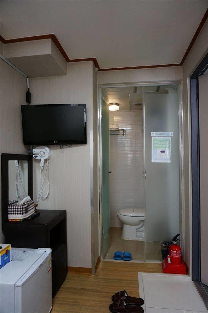 New Myeongdong Guesthouse Seoul Exterior photo